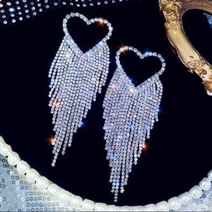 Crystal Heart Fringe Earrings - Silver Sparkle